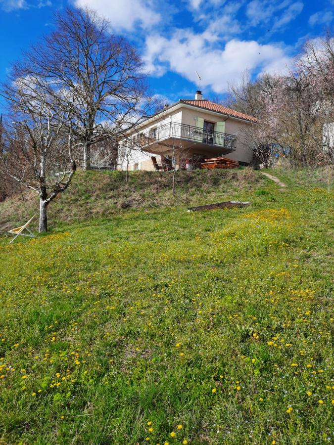 Les Coteaux De Planeze, Chambre Pour 2, 3 Ou Famille Nombreuse 2 Adultes 5 Enfants Et Jeunes Belmont-Bretenoux 外观 照片