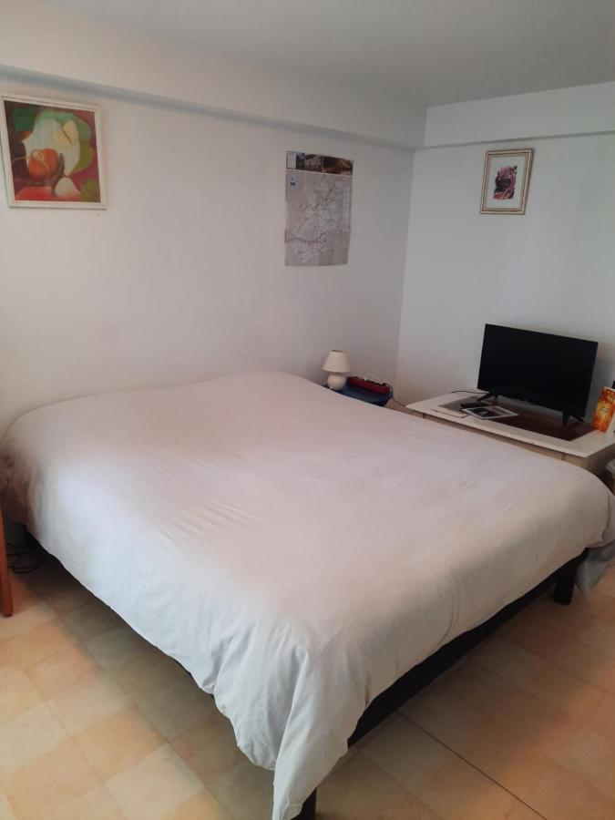 Les Coteaux De Planeze, Chambre Pour 2, 3 Ou Famille Nombreuse 2 Adultes 5 Enfants Et Jeunes Belmont-Bretenoux 外观 照片