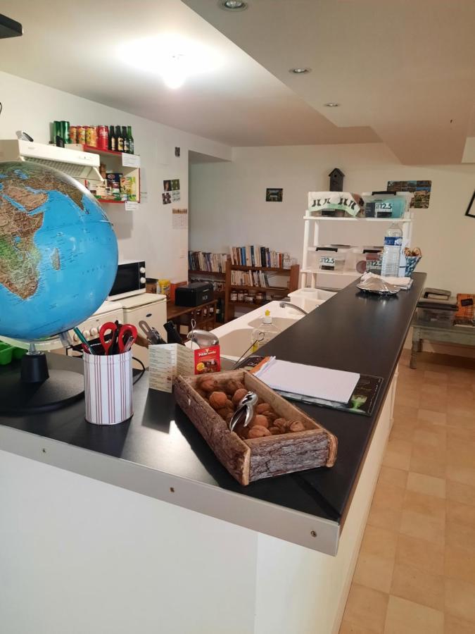 Les Coteaux De Planeze, Chambre Pour 2, 3 Ou Famille Nombreuse 2 Adultes 5 Enfants Et Jeunes Belmont-Bretenoux 外观 照片