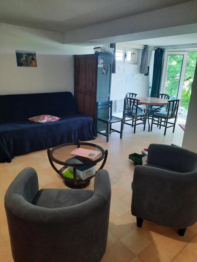 Les Coteaux De Planeze, Chambre Pour 2, 3 Ou Famille Nombreuse 2 Adultes 5 Enfants Et Jeunes Belmont-Bretenoux 外观 照片